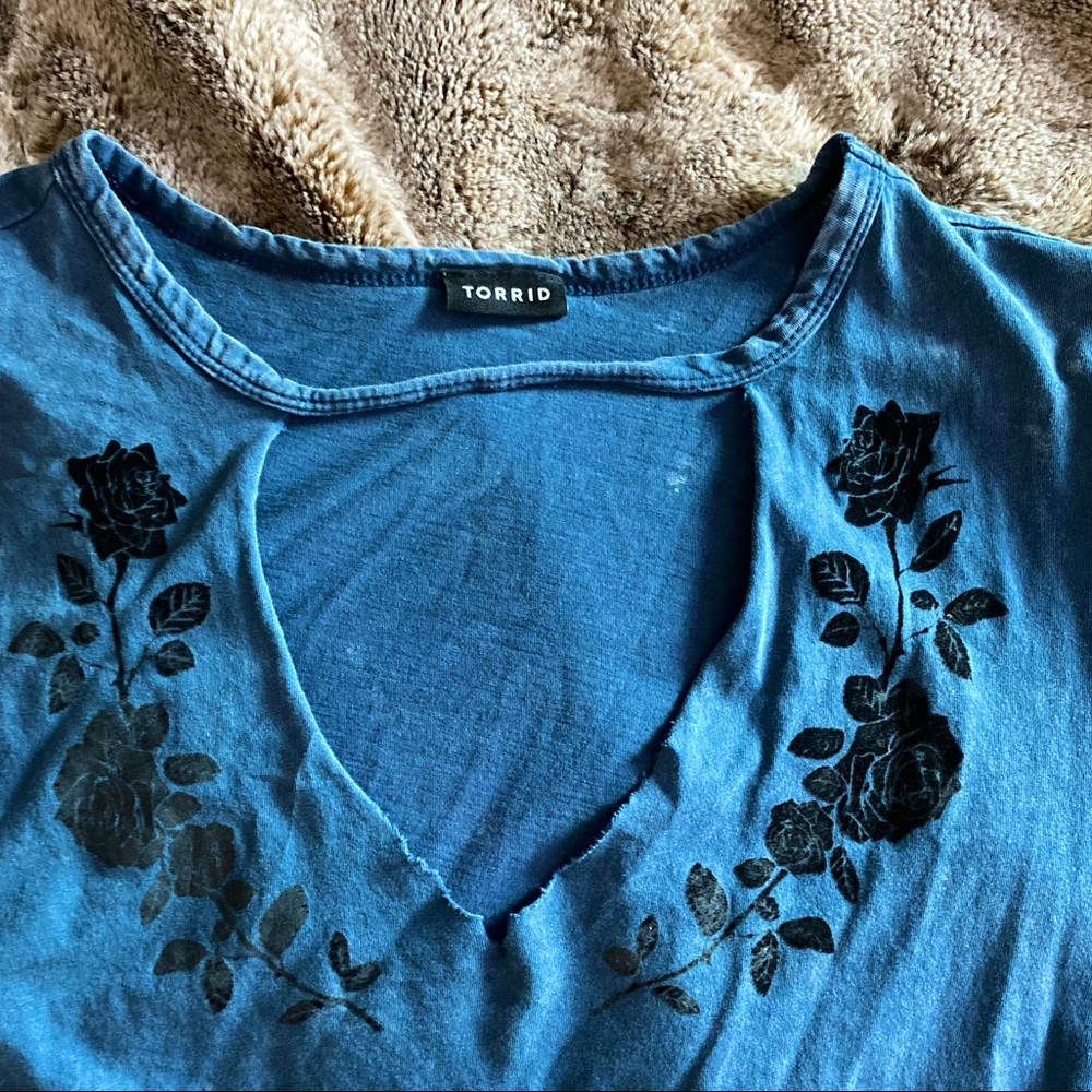 Torrid deep v-neck tee